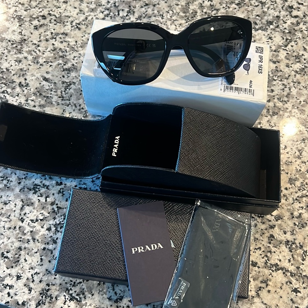 Prada black sunglasses brand new 0PRXS